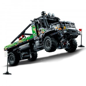 Lego 42129 Technic Полноприводный грузовик-внедорожник Mercedes-Benz Zetros