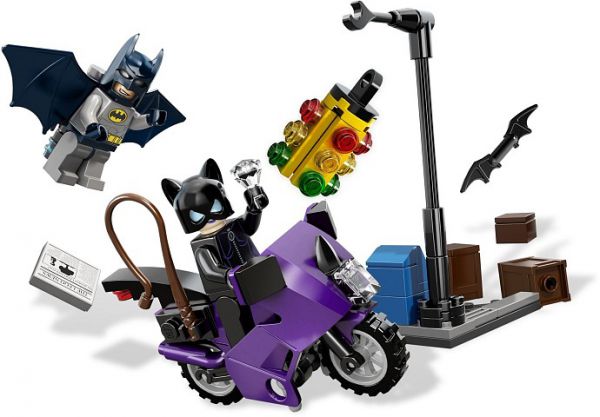 Lego 6858 Super Heroes Бэтмен против Женщины-кошки