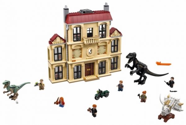 Lego 75930 Jurassic World Нападение индораптора в поместье Локвуд
